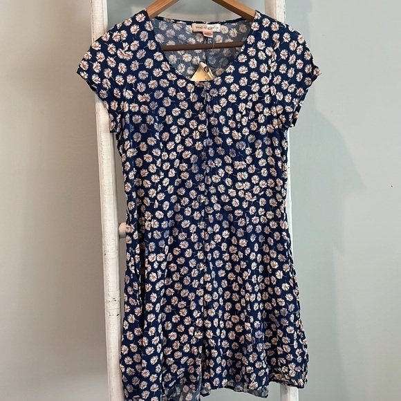 Band of Gypsies nwt floral button up sundress lace up back pockets small - Picture 2 of 12